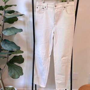 Abercrombie 90s Straight Ultra High Rise Jeans White Denim 31 12 30” Inseam